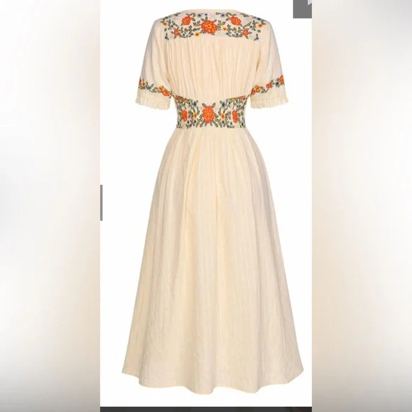 Adorable Embroidered Cotton button up dress Vintage inspired - Picture 2 of 8